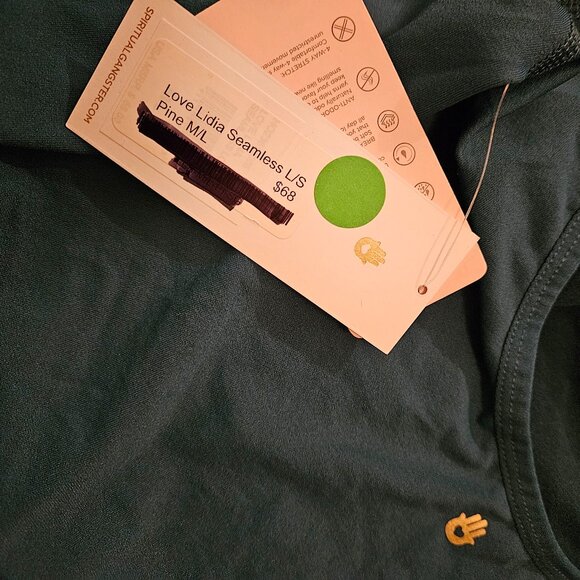 Spiritual Gangster "Love is the answer" Seamless long sleeve workout crop top - Picture 6 of 7